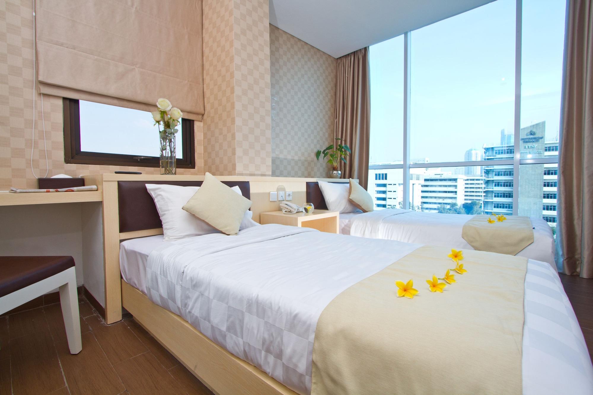 Hotel 88 Grogol Jakarta By Wh Exterior photo