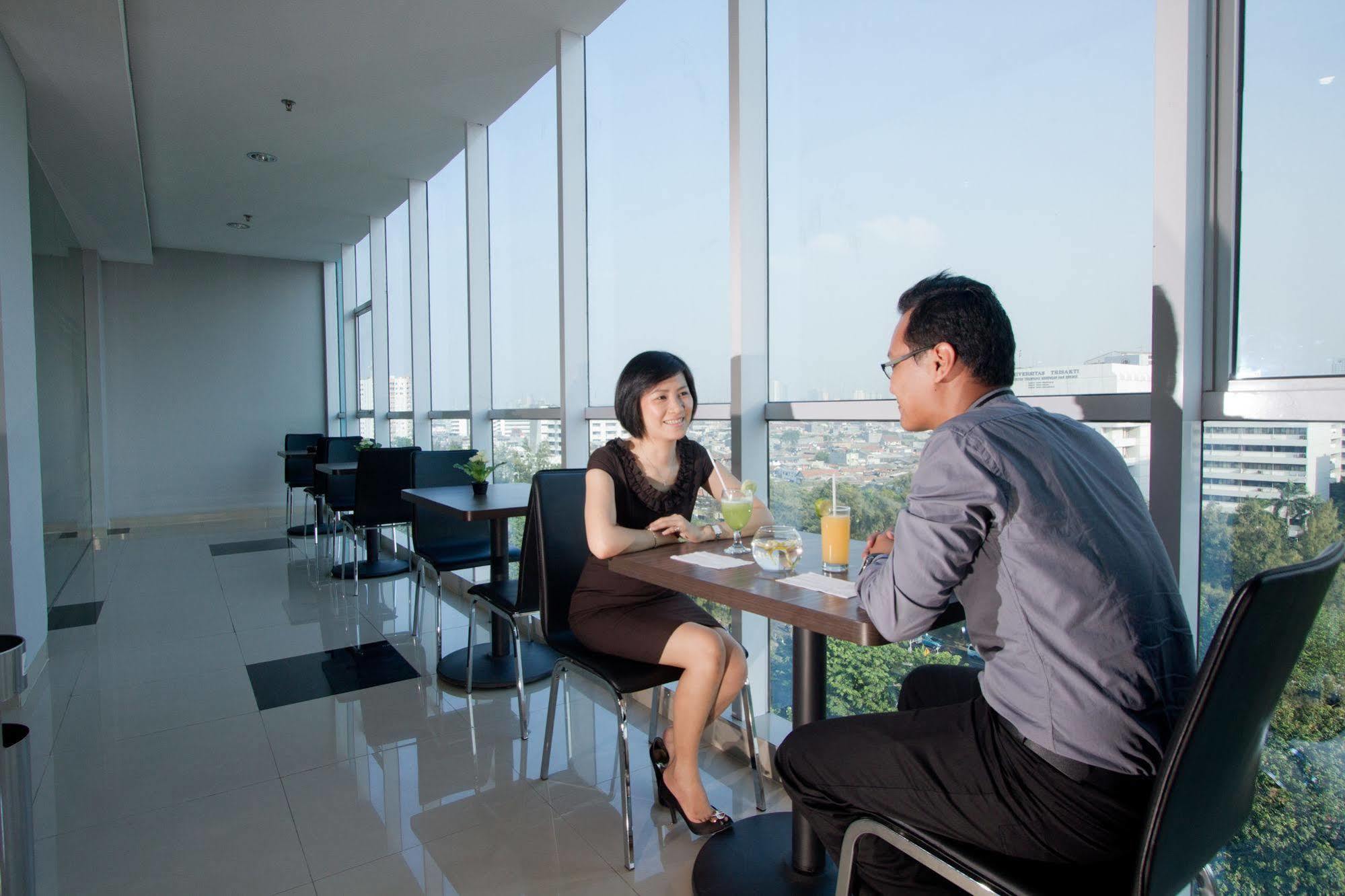 Hotel 88 Grogol Jakarta By Wh Exterior photo